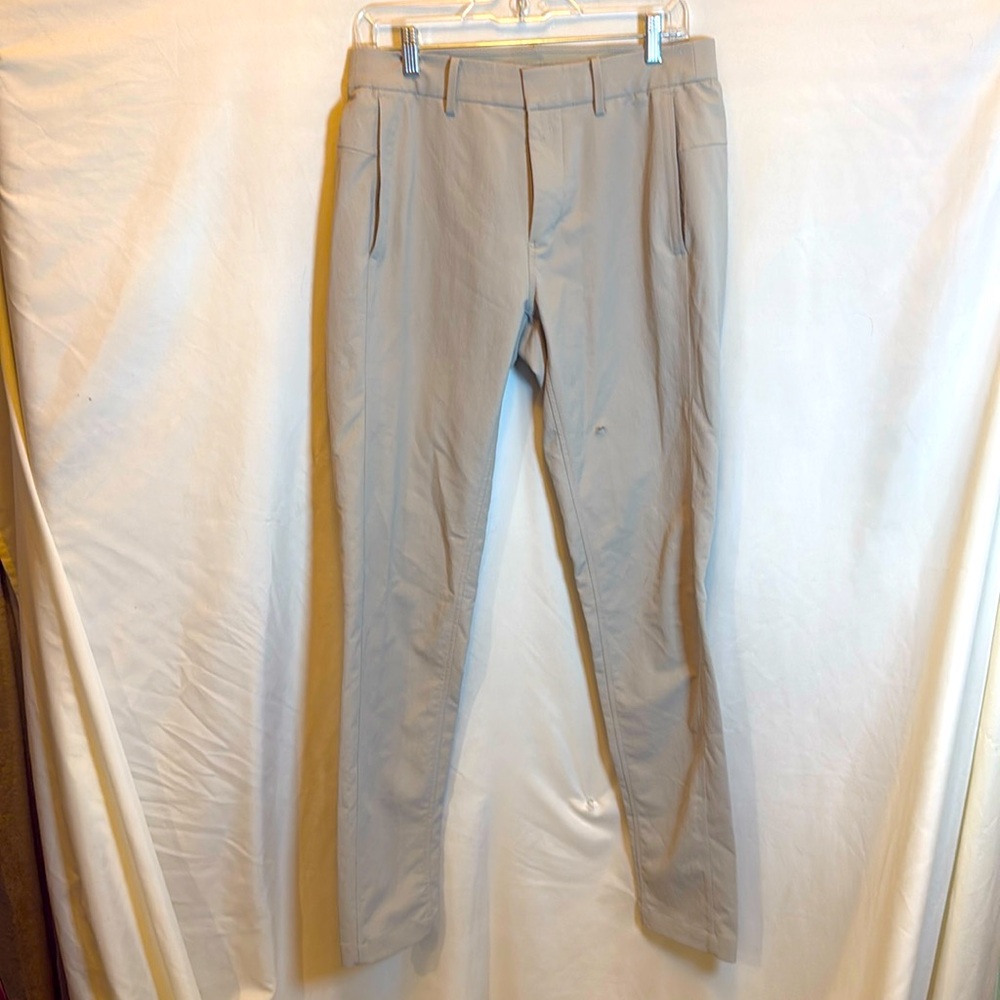 Lululemon men’s 31 drawstring pants